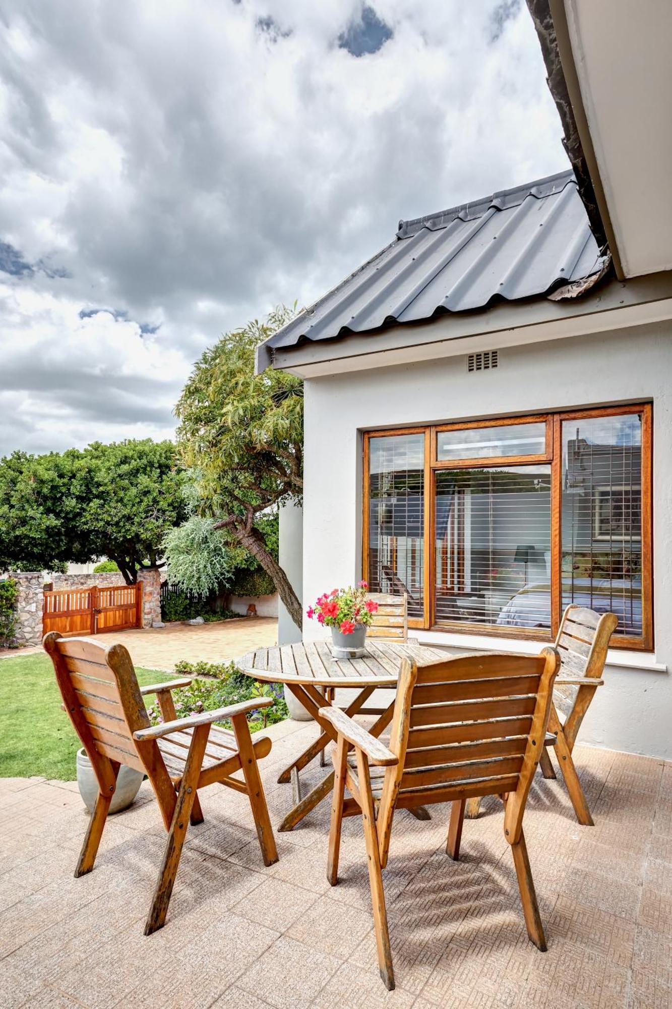 Beautiful Abalone Hotel Hermanus Exterior photo